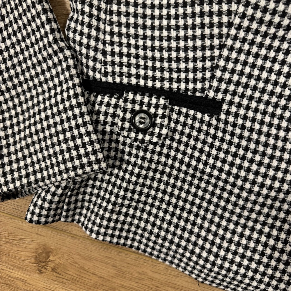 Vintage Sweet Suit Black White Houndstooth Skirt Suit Set Size 8 - Picture 14 of 14